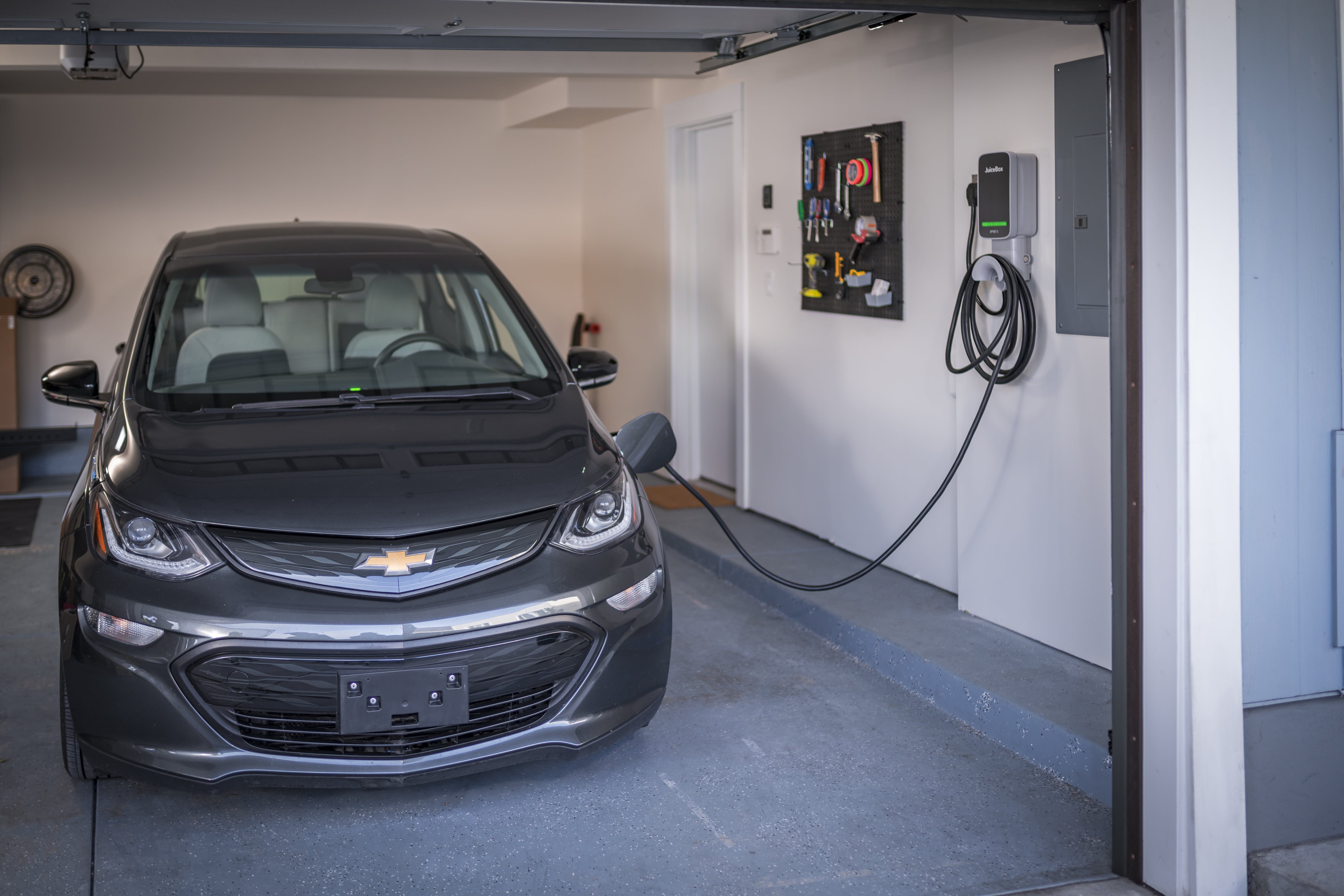 Juice shop box tesla